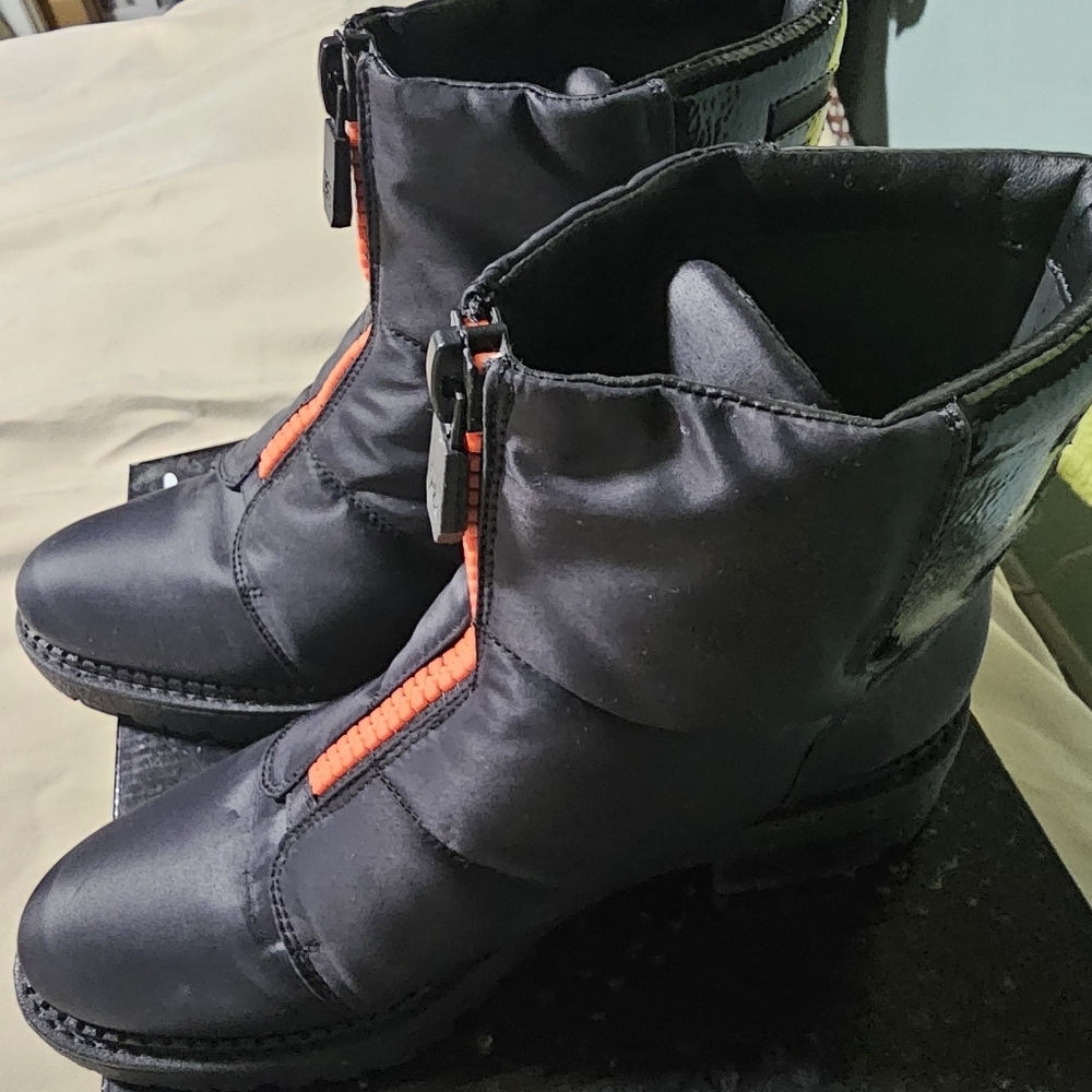 Rain boots